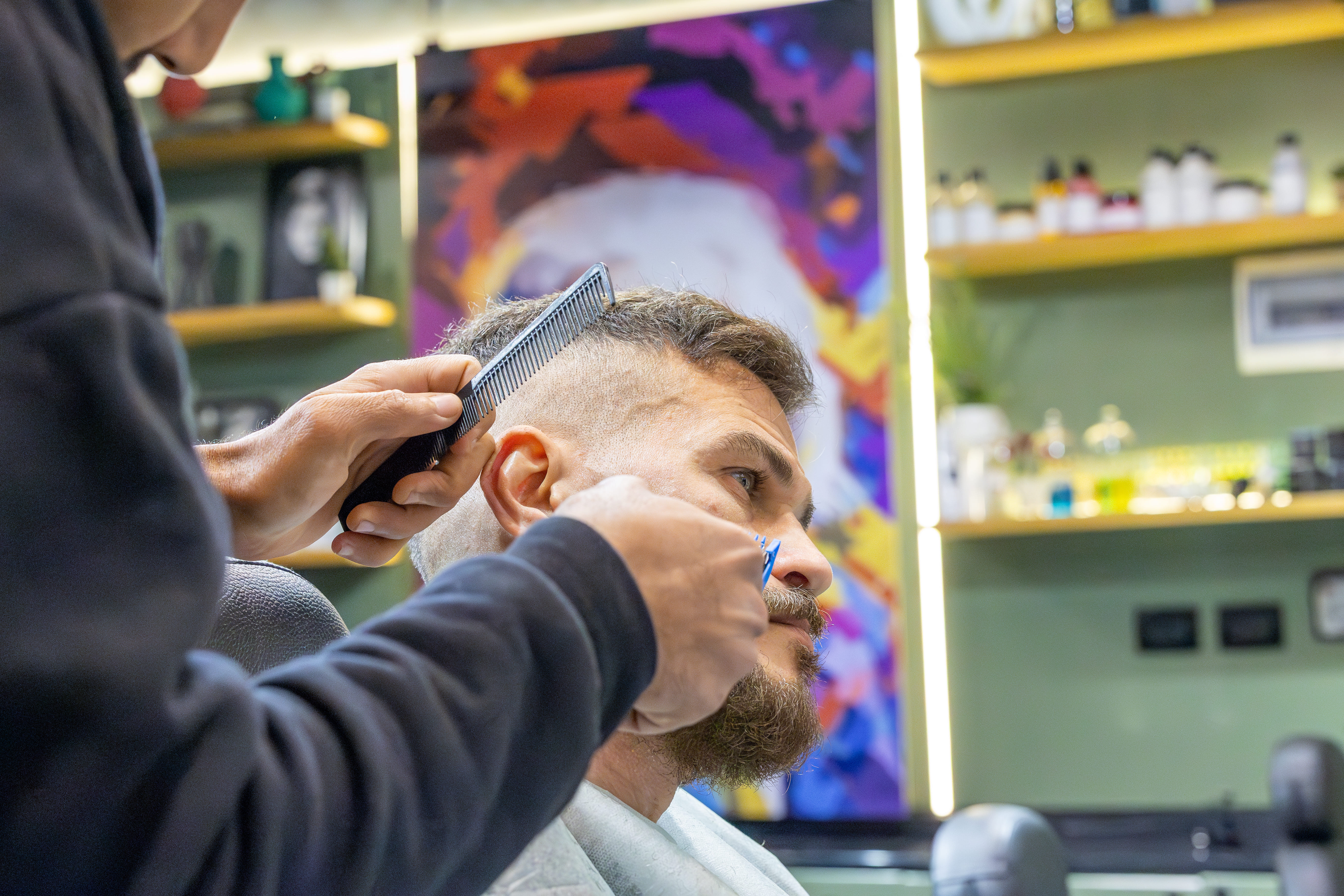 قص شعر احترافي - النمط الفاخر